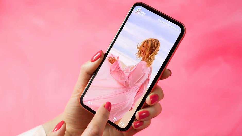 How to Zoom In on TikTok Like a Pro (Recording & Effects Guide)